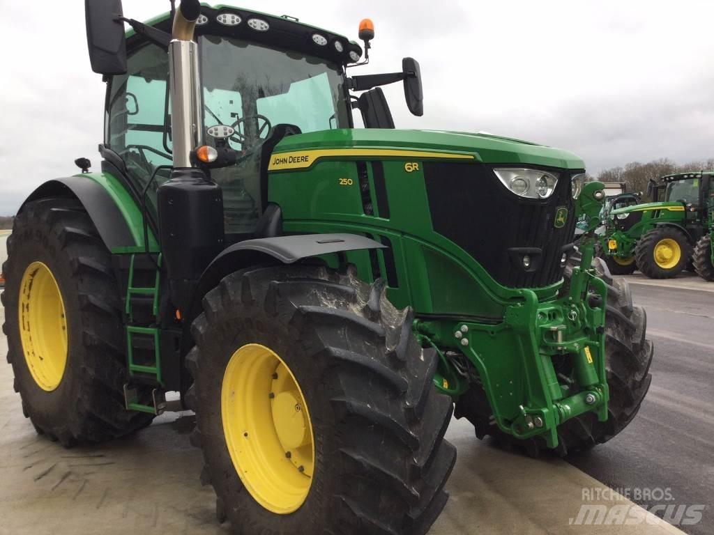 John Deere 6R250 Traktorid