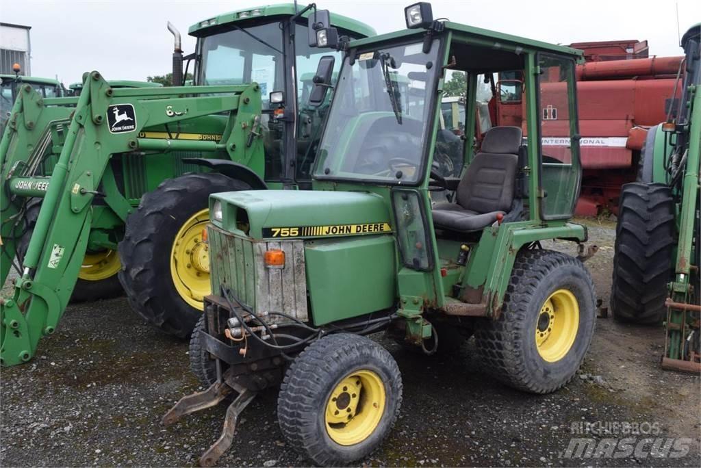 John Deere 755 Traktorid