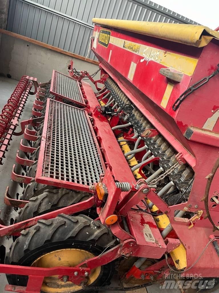 Väderstad Rapid400C Külvik-äkked