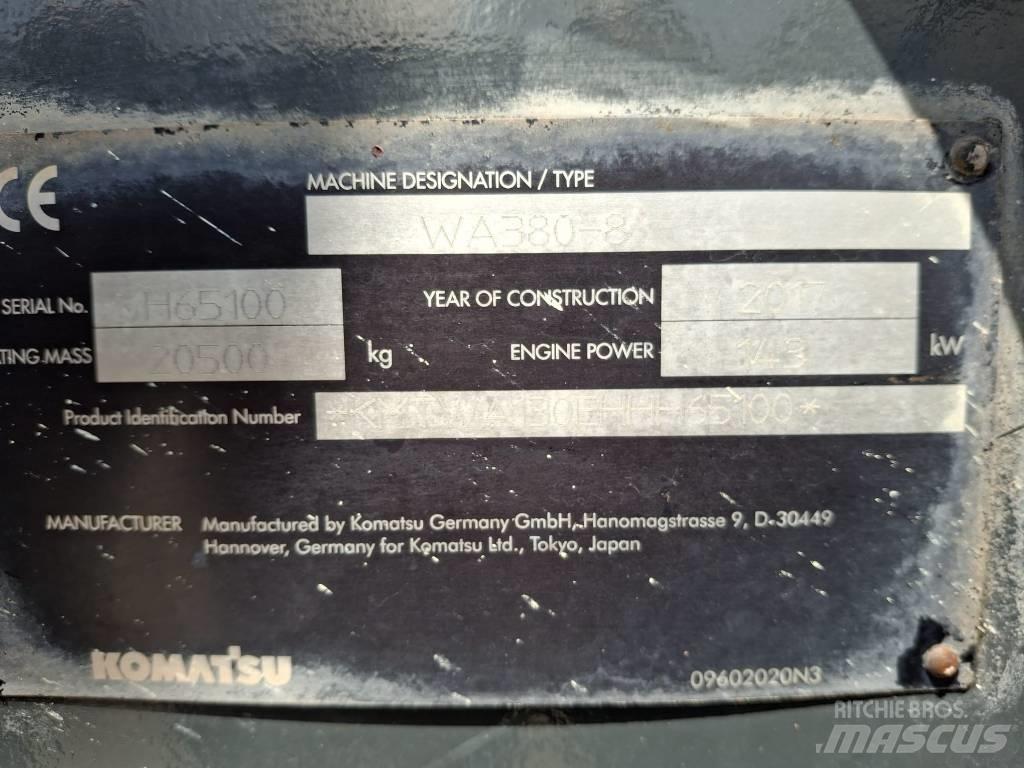 Komatsu WA 380-8 Väikelaadurid