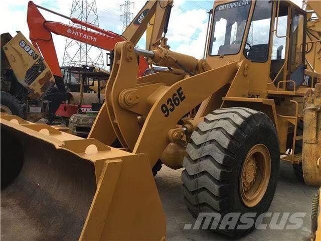 CAT 936 E Rataslaadurid