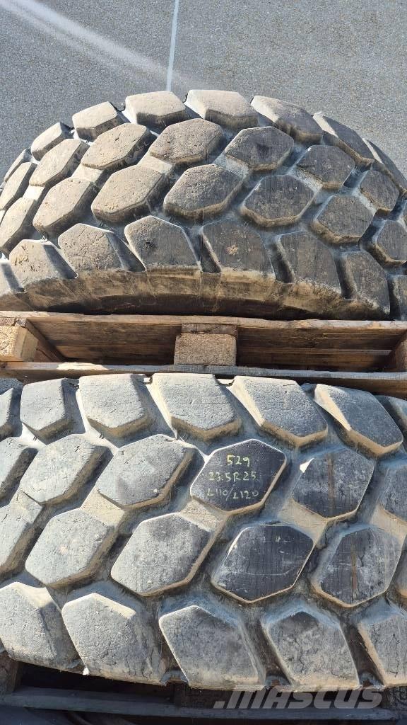 Bridgestone 23.5R25 Rehvid, rattad ja veljed
