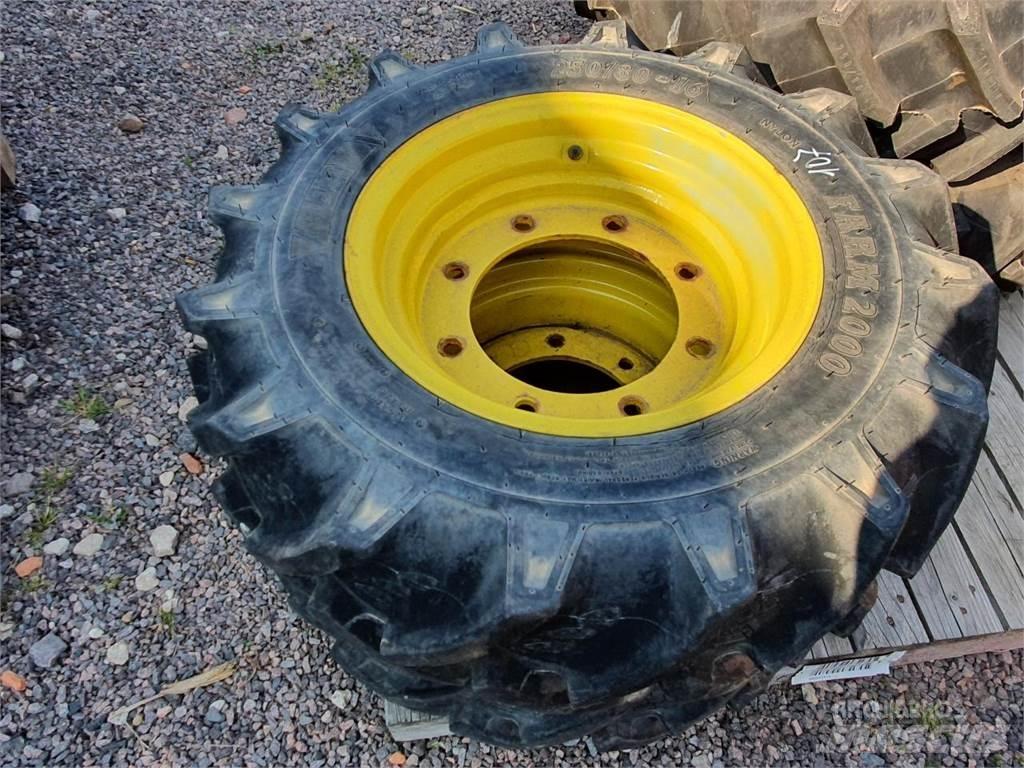 BKT 250/80-16 x2 Rehvid, rattad ja veljed