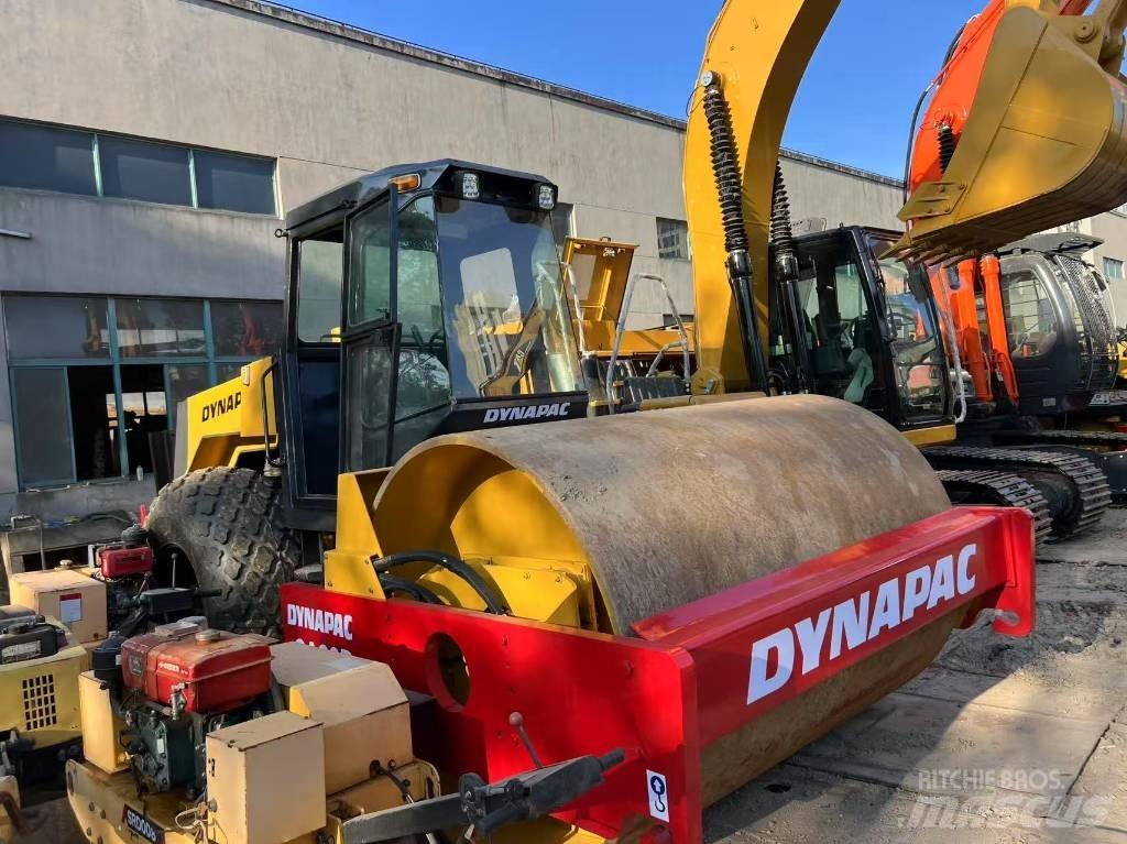 Dynapac CA 30 D Ühe trumliga rullid