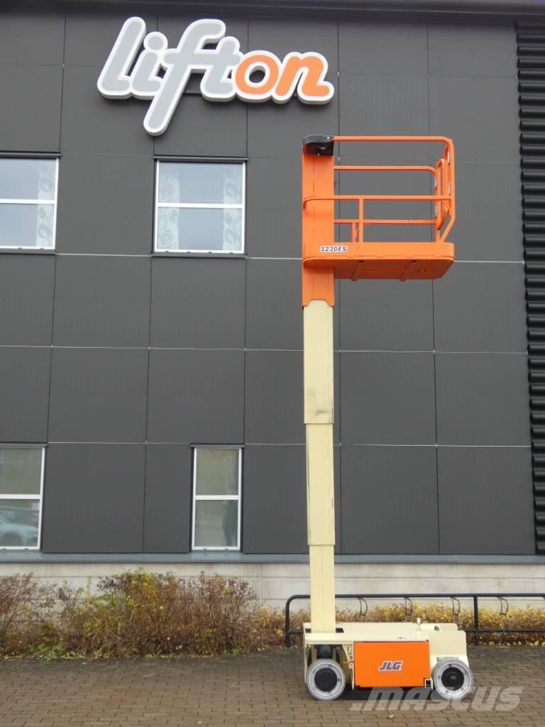 JLG 1230 ES Vertikaalsed mast tõstukid