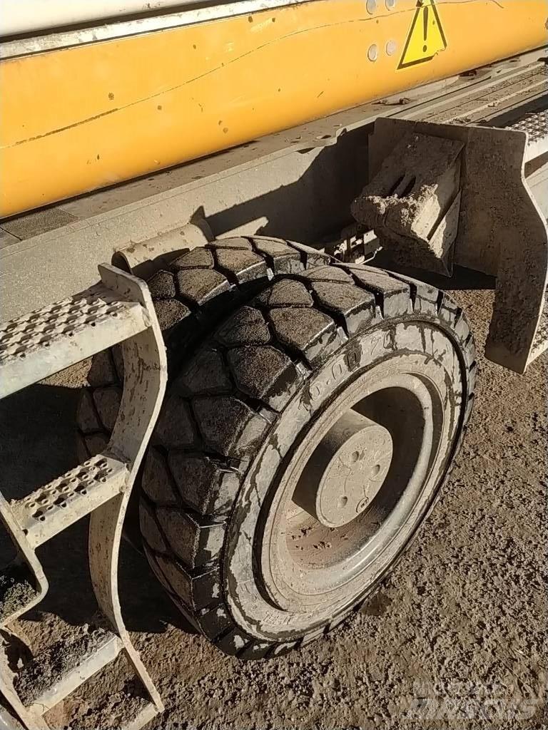 Liebherr LH 24 M Materjalikäitlusmasinad