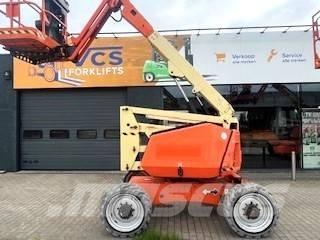 JLG 340 AJ Iseliikuvad poomtõstukid