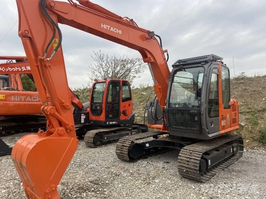 Hitachi ZX 80 Väikeekskavaatorid 7t-12t
