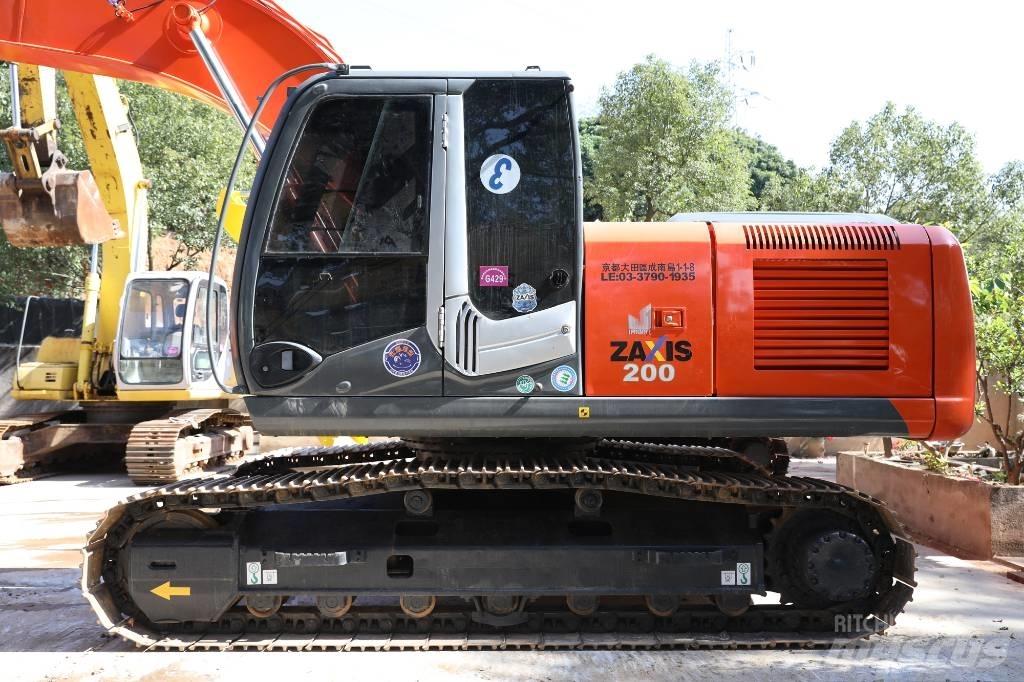 Hitachi ZX 200 LC-6 Roomikekskavaatorid