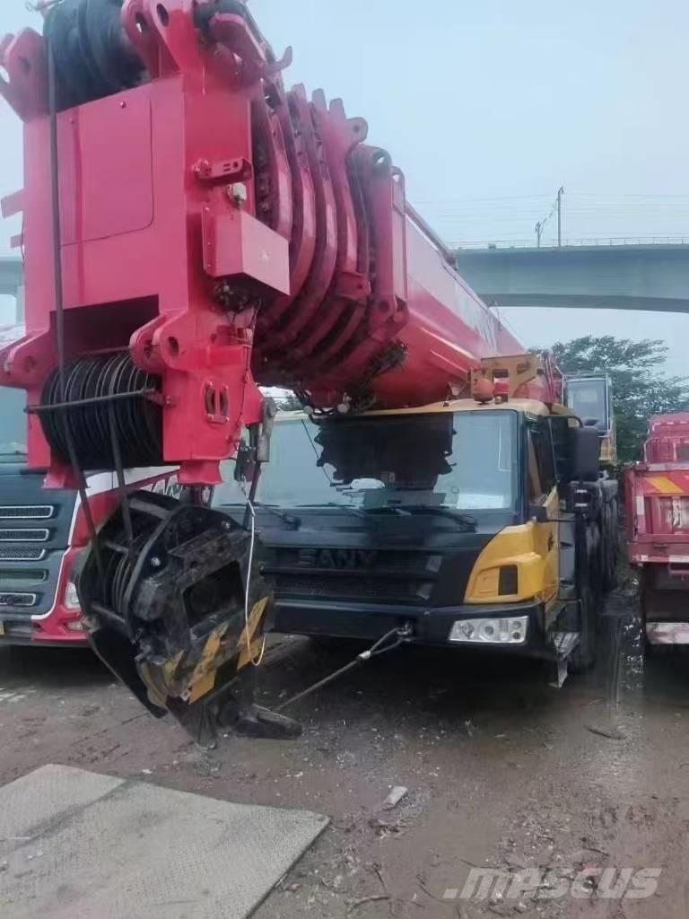 Sany SAC3000T Maastikutõstukid