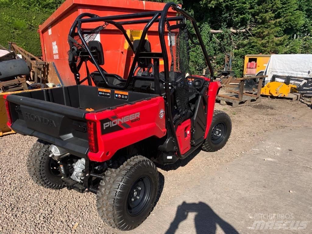 Honda Pioneer 520 Kommunaalteenuste tehnika