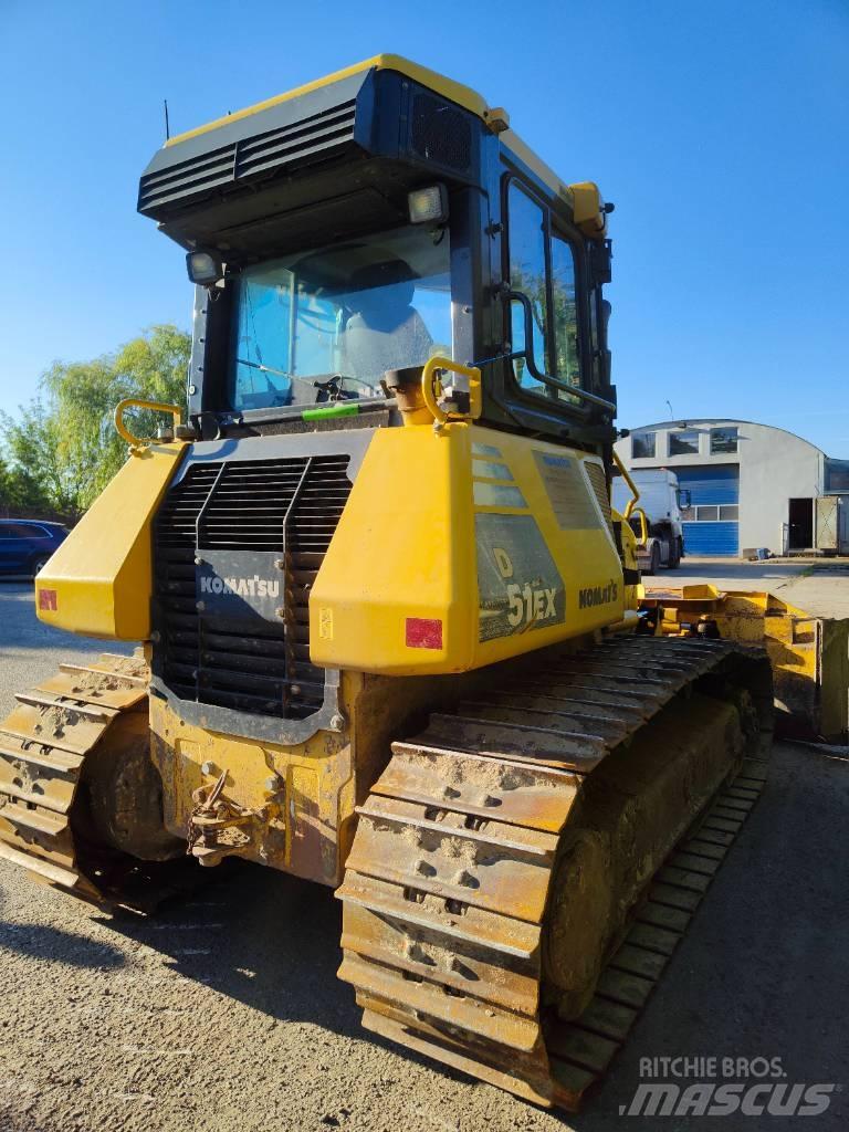 Komatsu D 51 Buldooserid