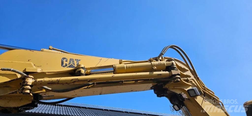 CAT E 70 B Väikeekskavaatorid 7t-12t