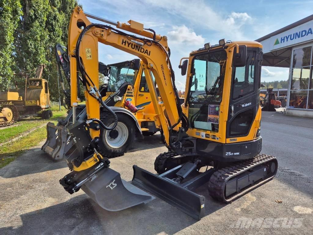 Hyundai R 25 Z-9AK Miniekskavaatorid < 7 t