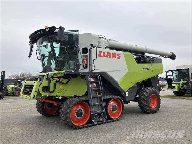 CLAAS TRION 750 TT Teraviljakombainid