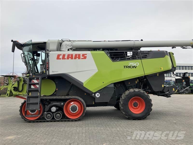 CLAAS TRION 750 TT Teraviljakombainid