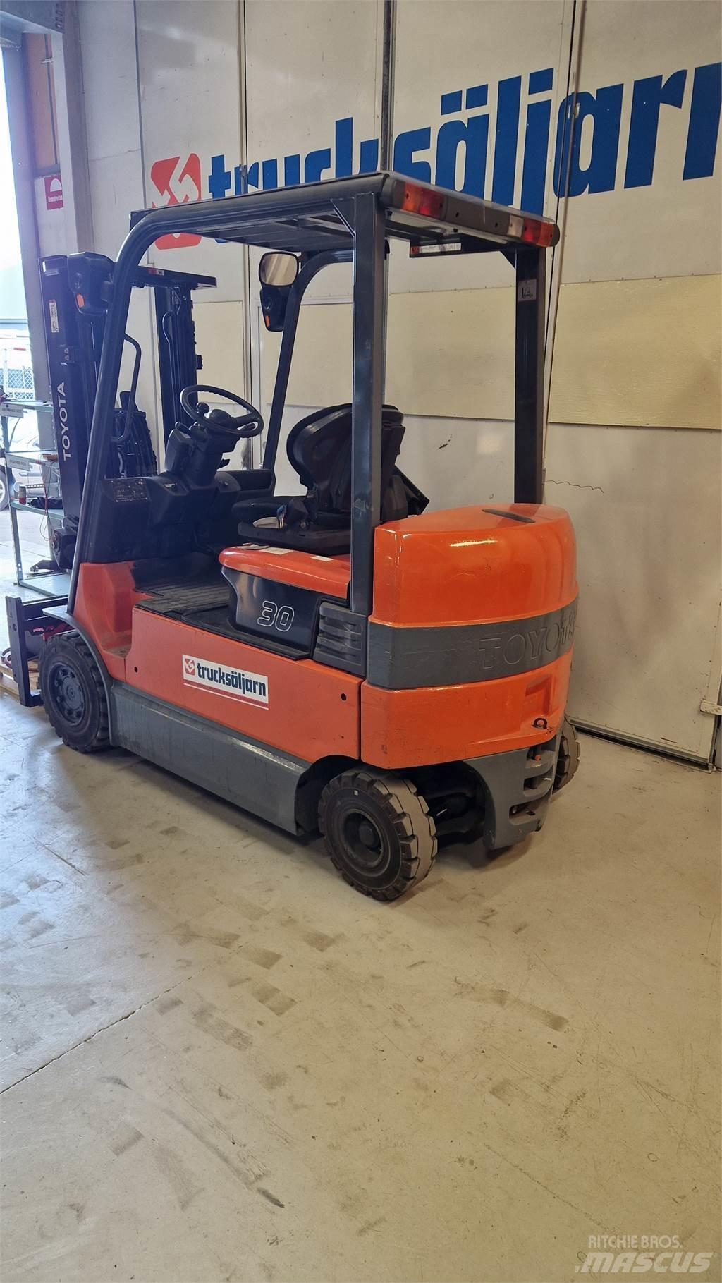 Toyota 7FBMF30 Elektritõstukid