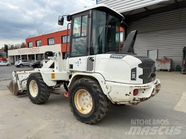 Volvo L 30 G Rataslaadurid