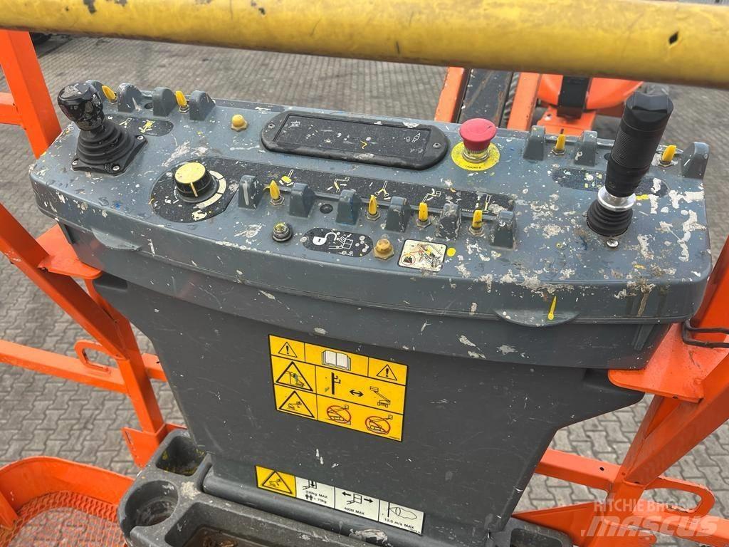 JLG M 600 JP Iseliikuvad poomtõstukid