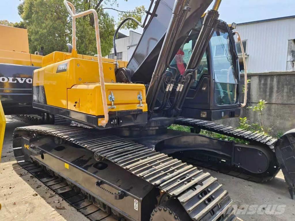 Volvo EC 250 D L Roomikekskavaatorid
