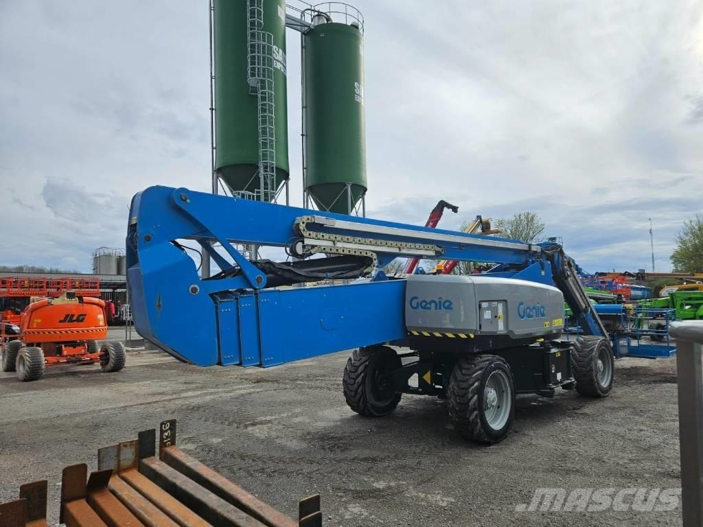 Genie ZX 135/70 Iseliikuvad poomtõstukid