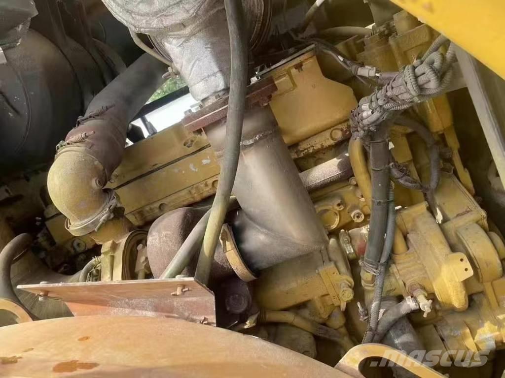 CAT 972 H Rataslaadurid