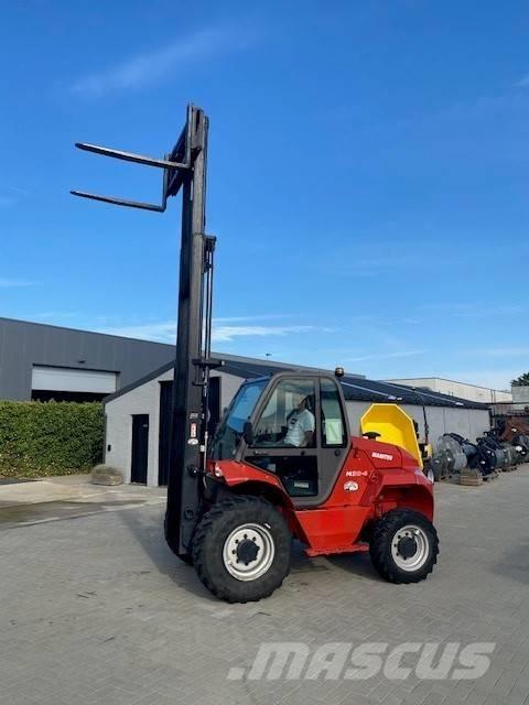 Manitou M 30.4 Maastikutõstukid