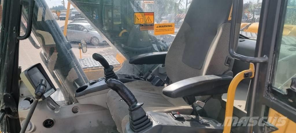 Volvo EC 210 C Roomikekskavaatorid