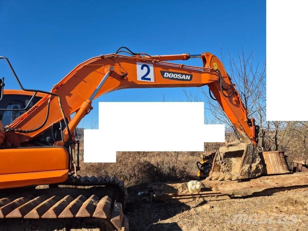 Doosan DX 220 LCA Roomikekskavaatorid