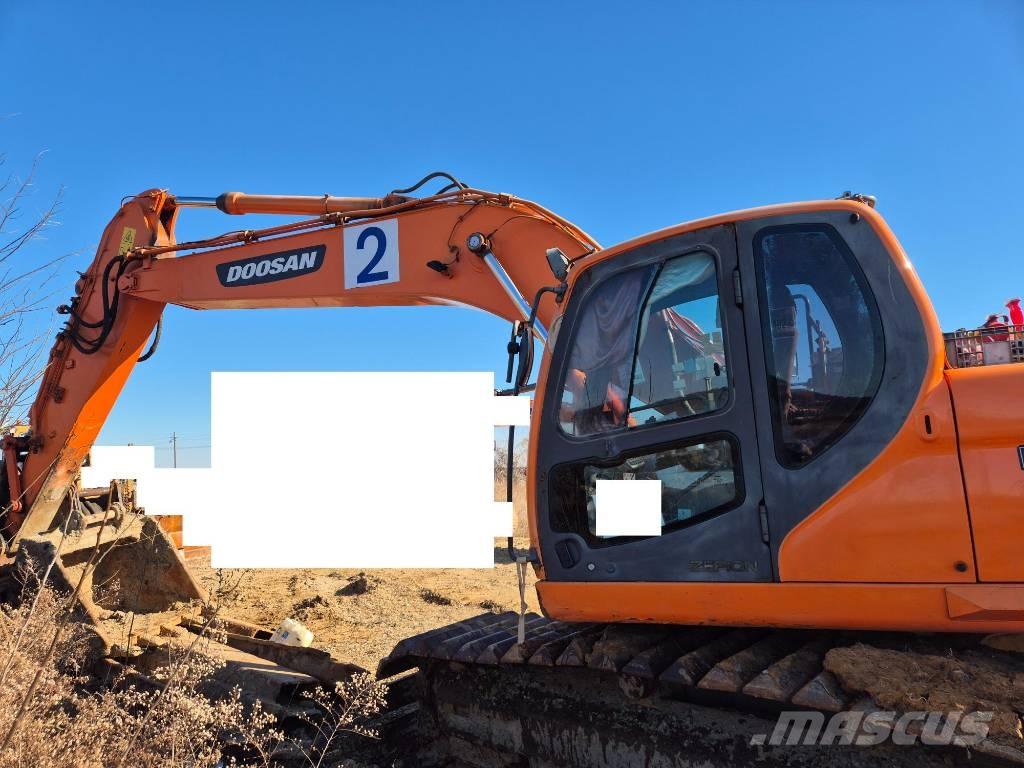 Doosan DX 220 LCA Roomikekskavaatorid