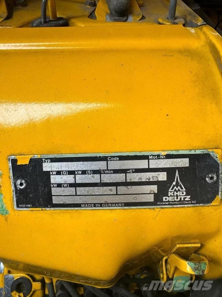 Atlas AR 72 Rataslaadurid