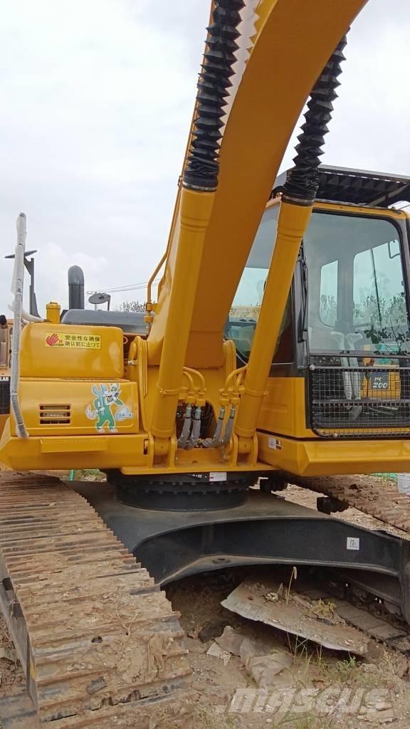 Komatsu PC 220-7 Roomikekskavaatorid