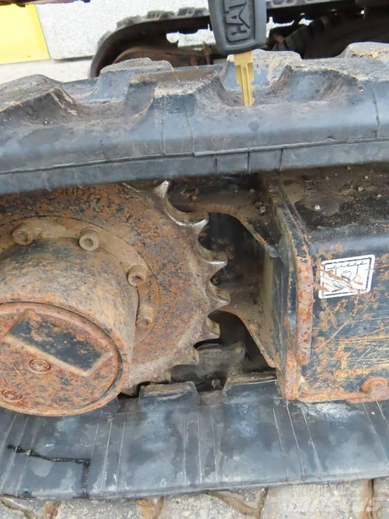 CAT 301.7 D Miniekskavaatorid < 7 t