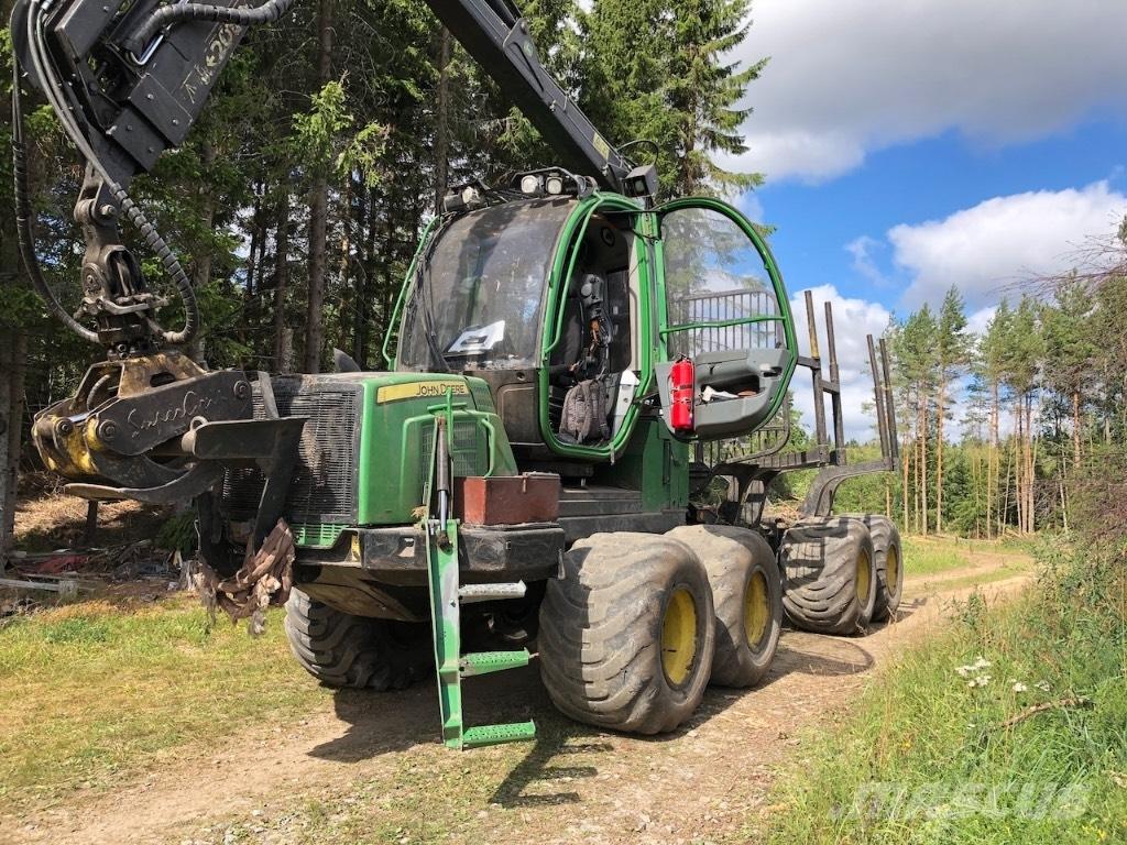 John Deere 810 E Forwarderid
