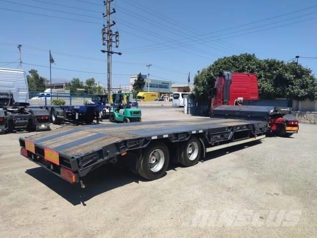 Fliegl 2 axles Raskeveo poolhaagised