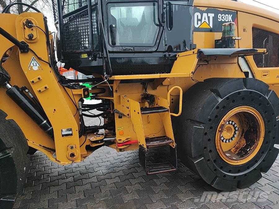 CAT 930 K Rataslaadurid