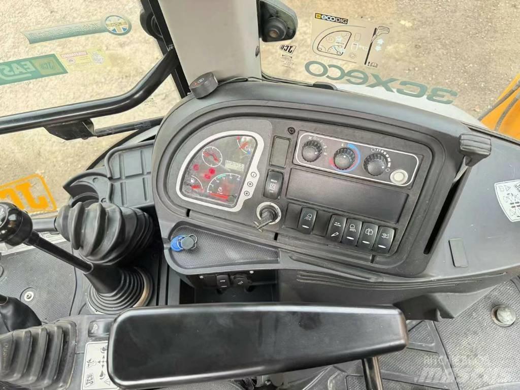 JCB 3 CX Ratasekskavaatorid