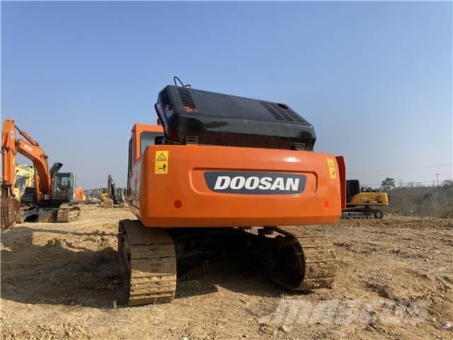 Doosan DH 300 Roomikekskavaatorid