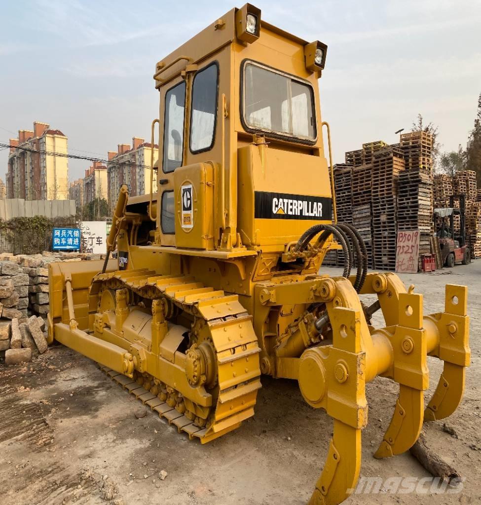 CAT D 6 D Buldooserid
