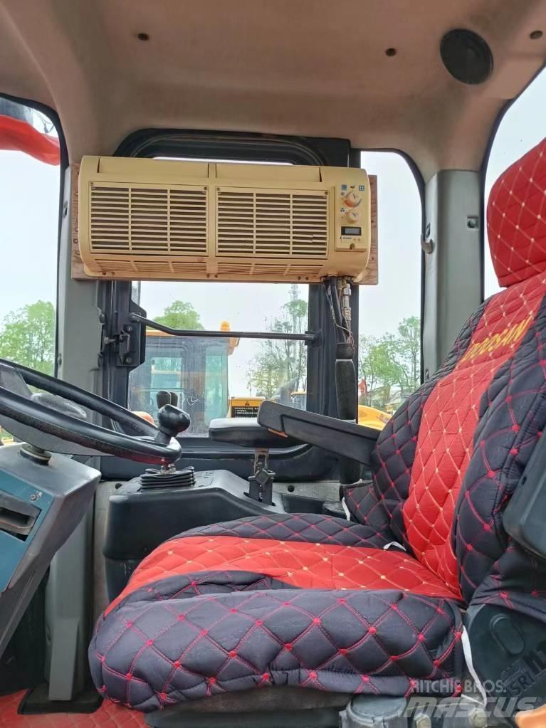 Doosan DL505 Rataslaadurid