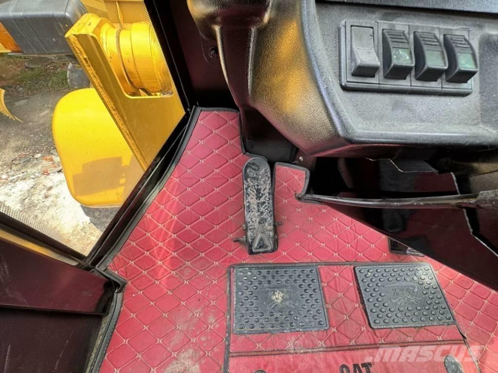 CAT 966 H Rataslaadurid