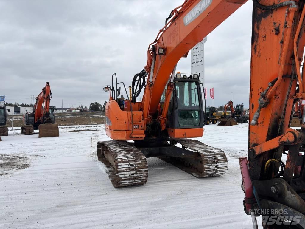 Doosan DX225 LC R Roomikekskavaatorid