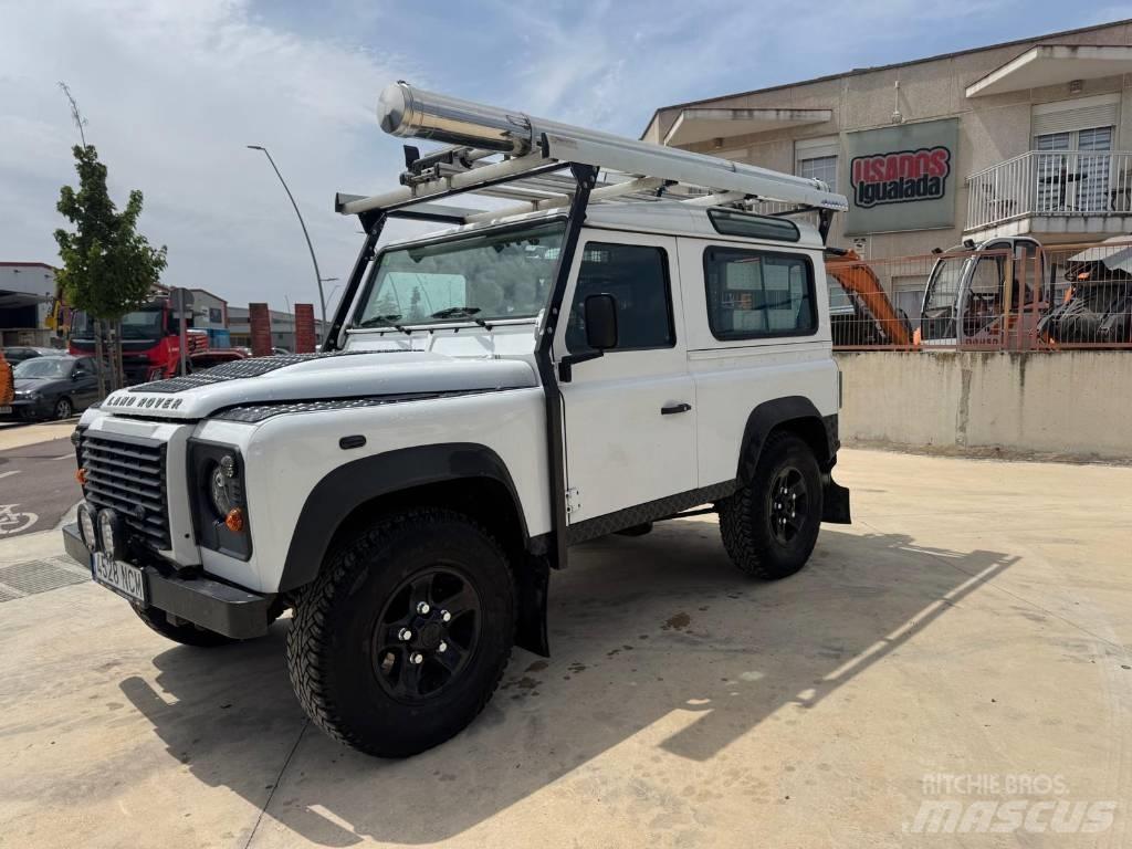 Land Rover Defender Sõiduautod