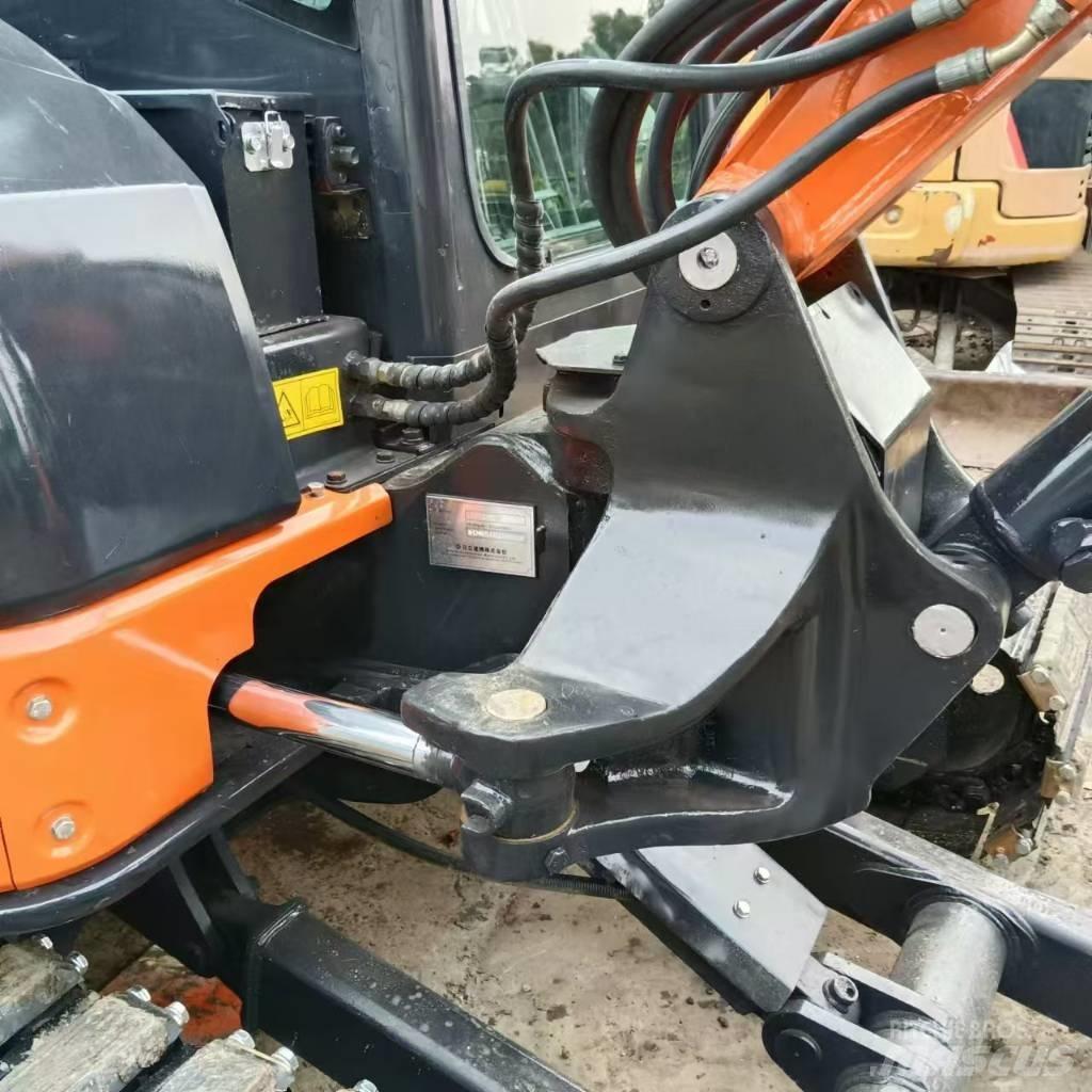 Hitachi ZX 50 U Miniekskavaatorid < 7 t