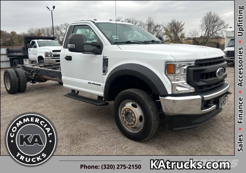 Ford F 550 XL SD Raamautod