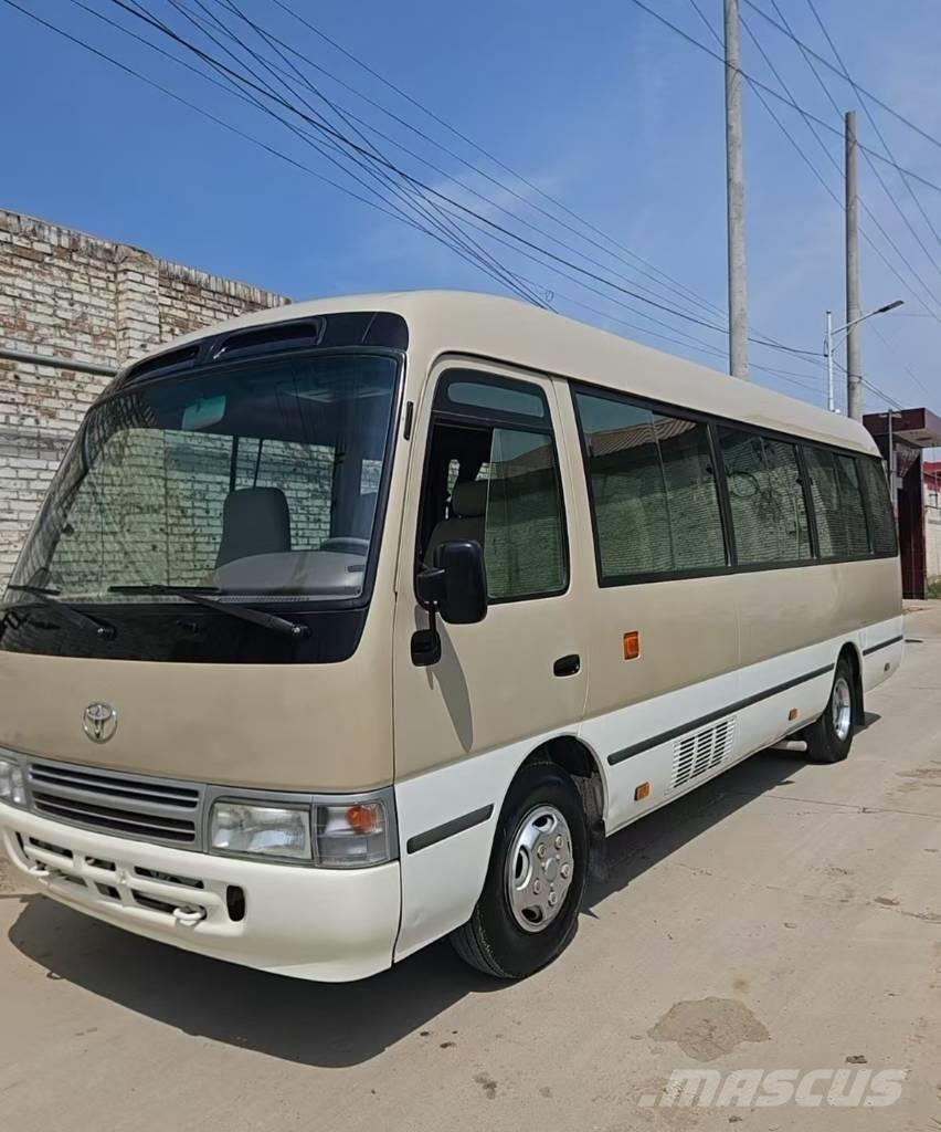 Toyota Coaster Bus Väikebussid