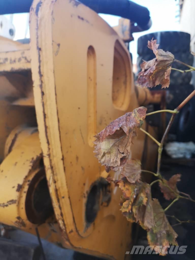 Liebherr 974 Roomikekskavaatorid