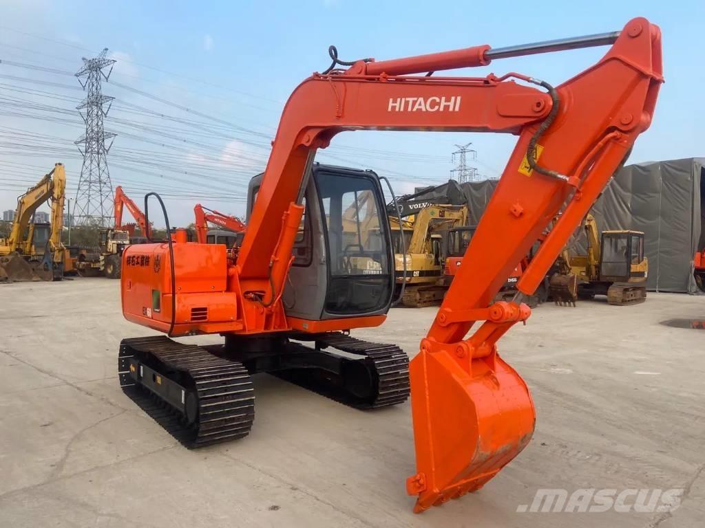 Hitachi EX60 Roomikekskavaatorid