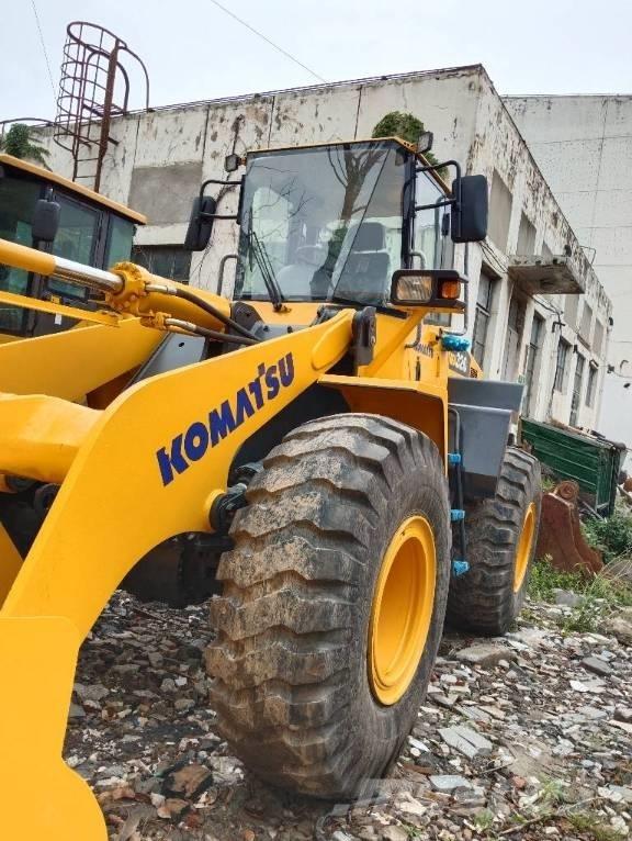 Komatsu WA 320-5 Rataslaadurid