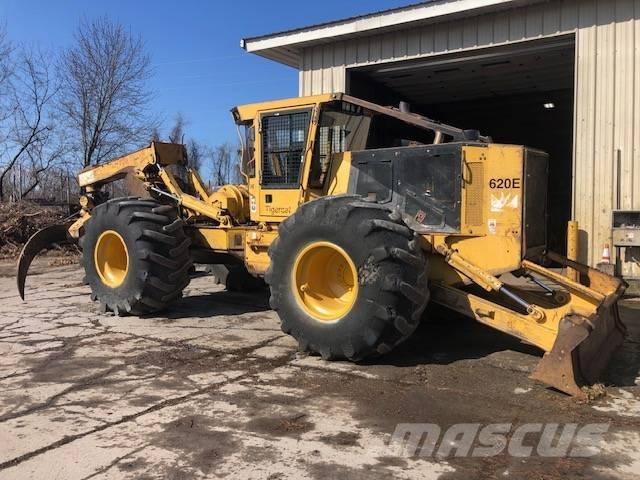 Tigercat 620 Väljaveotraktorid